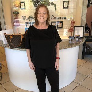 Meet your Posher, Janet